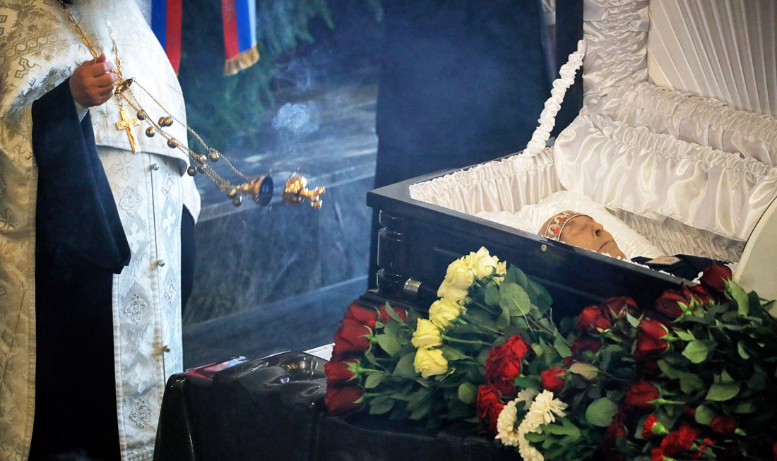 Во время прощания с космонавтом Алексеем Леоновым на Федеральном военном мемориальном кладбище