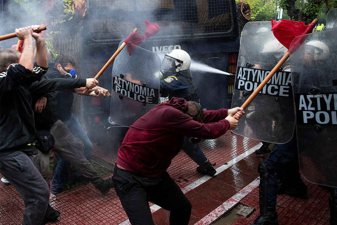 В Афинах студенты протестовали против реформ в образовательной сфере и упразднения академического отпуска