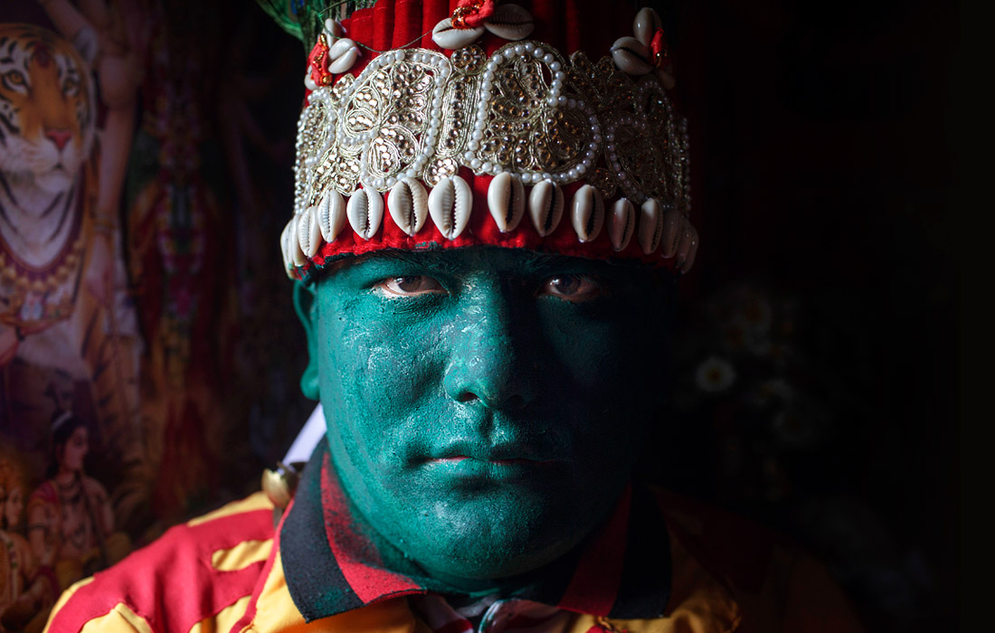 Шаман народности Таманги в Катманду, Непал