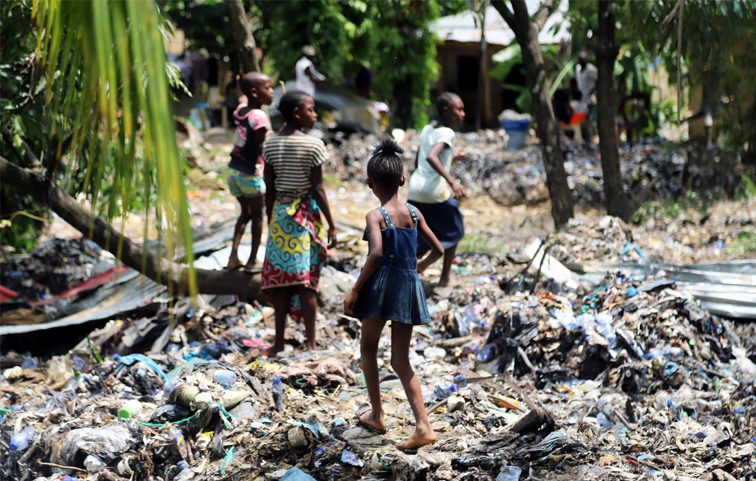 В результате наводнений и оползней, вызванных сильными дождями в столице Демократической Республике Конго Киншасе и ее пригородах, погибли 39 человек, сотни человек остались без крыши над головой