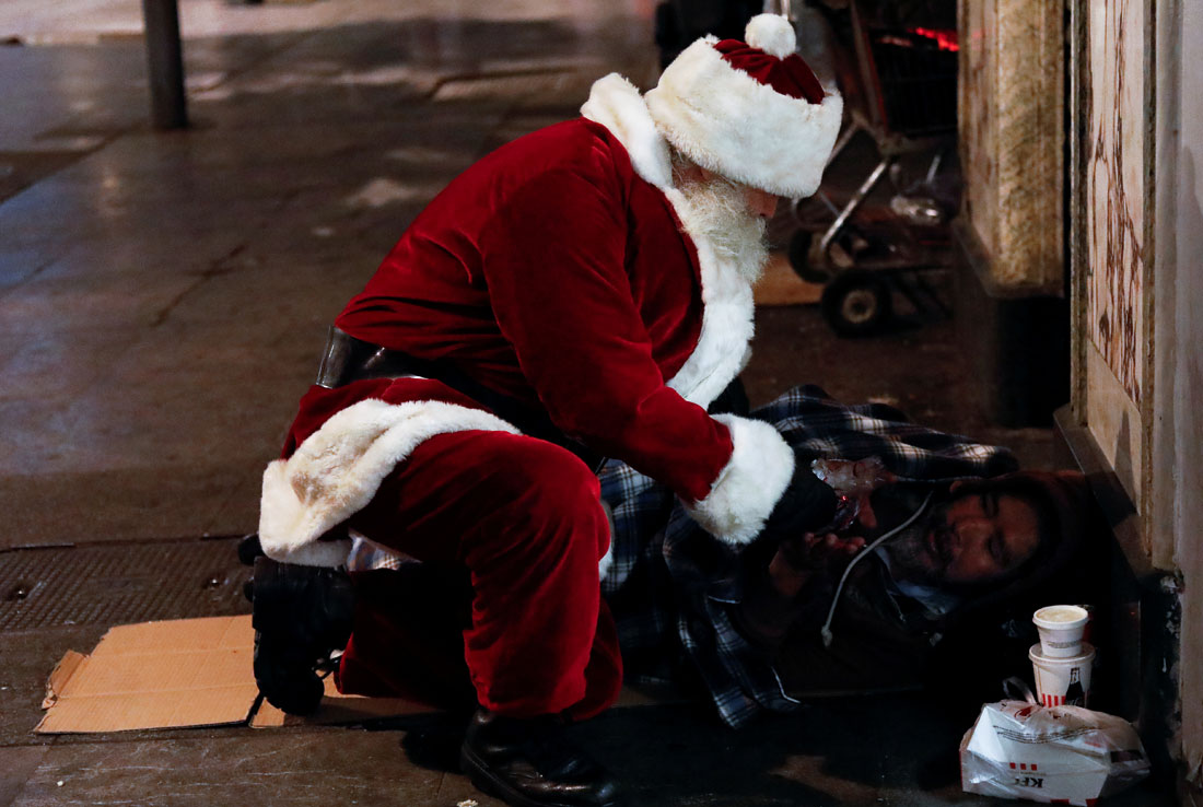 В Мехико прошла рождественская благотворительная акция помощи бездомным
