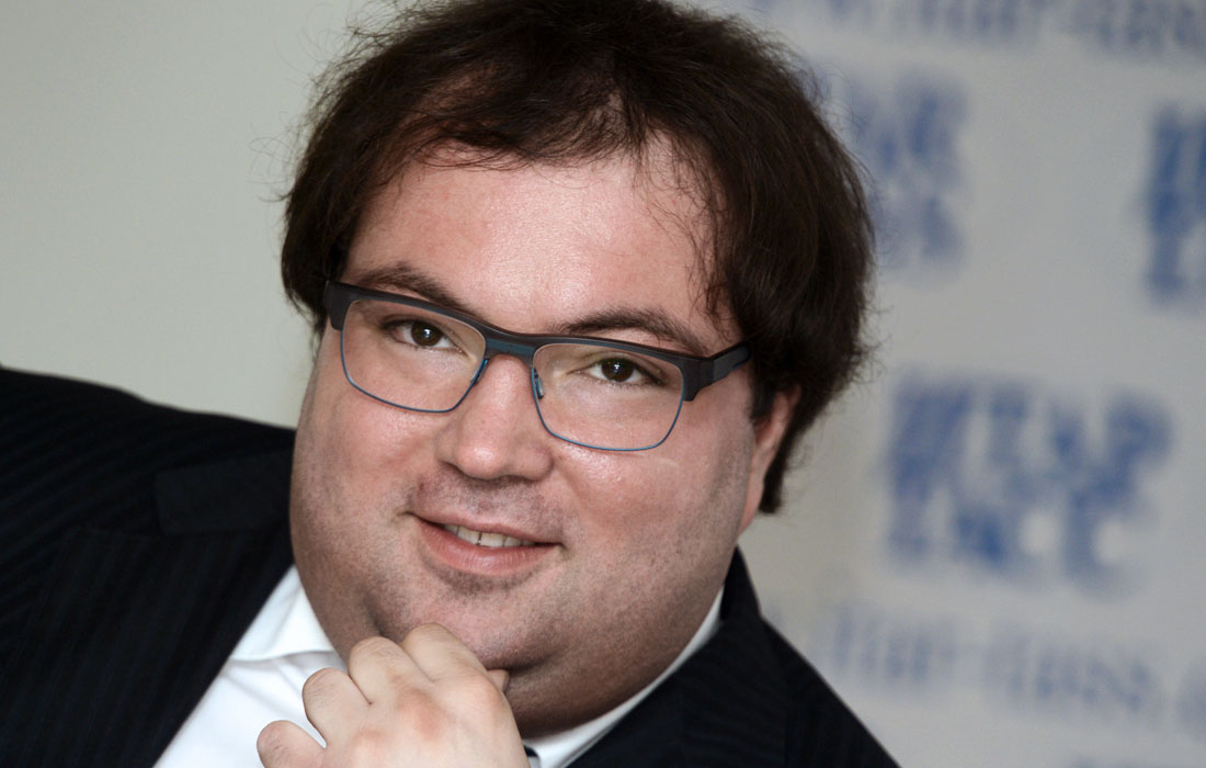 Министр цифрового развития, связи и массовых коммуникаций Максут Шадаев. Ранее занимался развитием цифровых платформ в статусе вице-президента ПАО "Ростелеком". Шадаев уже работал в Минкомсвязи в команде Леонида Реймана, который возглавлял министерство в 2004-2008 годах.