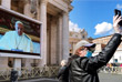8 марта. Папа Римский Франциск впервые прочитал воскресную проповедь при помощи онлайн-трансляции. Проповедь понтифика была записана в библиотеке Ватикана и транслировалась на экран, установленный на площади перед небольшим числом собравшихся.