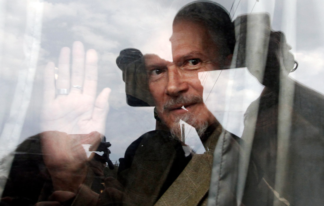 Лидер оппозиции Эдуард Лимонов после задержания. 31 мая 2013 года.