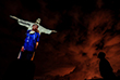 13 апреля. Статую Христа в Рио-де-Жанейро, подсветили в знак благодарности медицинским работникам, борющимся с коронавирусной инфекцией