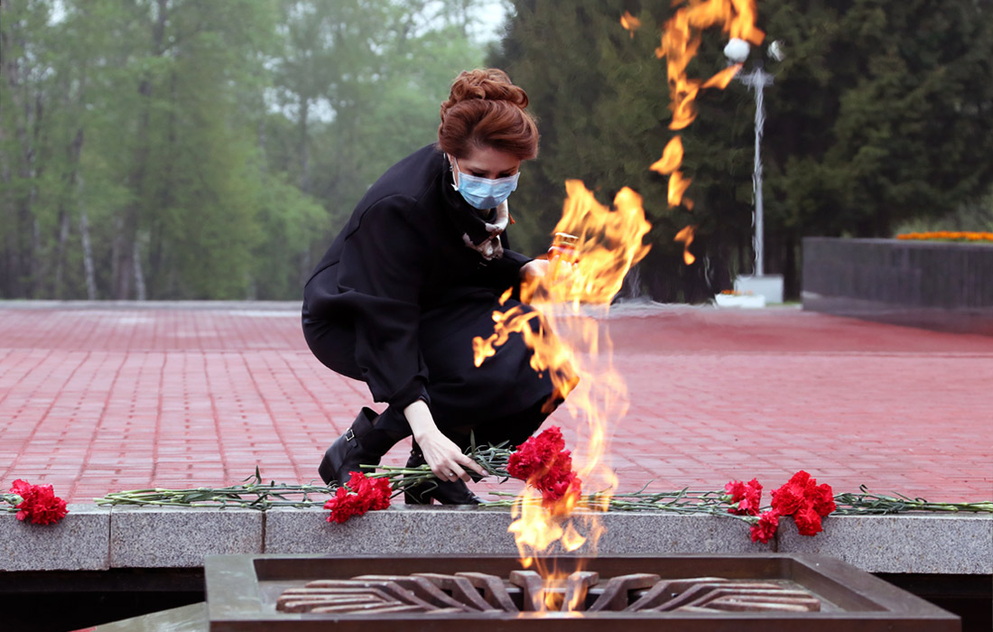 Возложение цветов к Вечному огню в Рязани