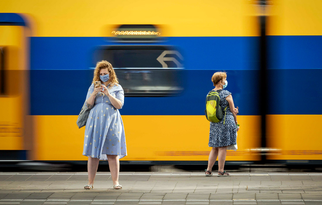 1 июня. В Амстердаме с 1 июня введено обязательное ношение масок в общественном транспорте.