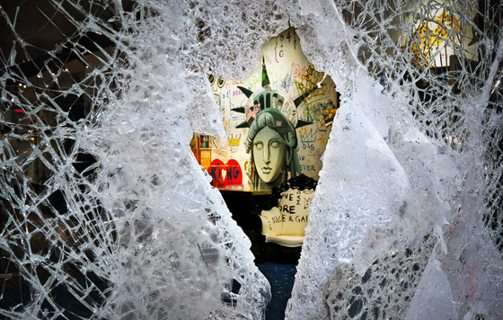 Волна протестов в США