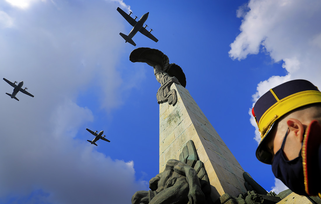 В Бухаресте прошли празднования Дня авиации Румынии
