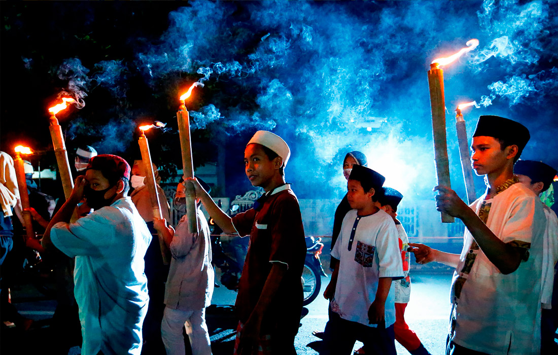 Парад в преддверии мусульманского Нового года на окраине Джакарты, Индонезия