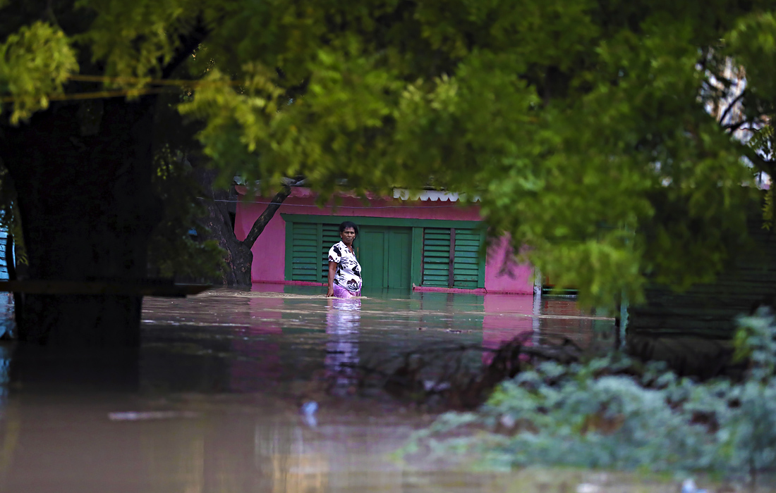 На Доминиканскую Республику обрушился тропический шторм "Лаура"