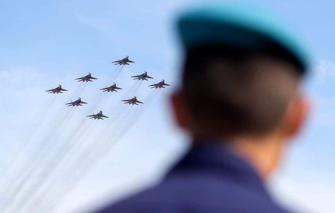 На аэродроме "Кубинка" прошел показ авиатехники в рамках военно-технического форума "Армия-2020"