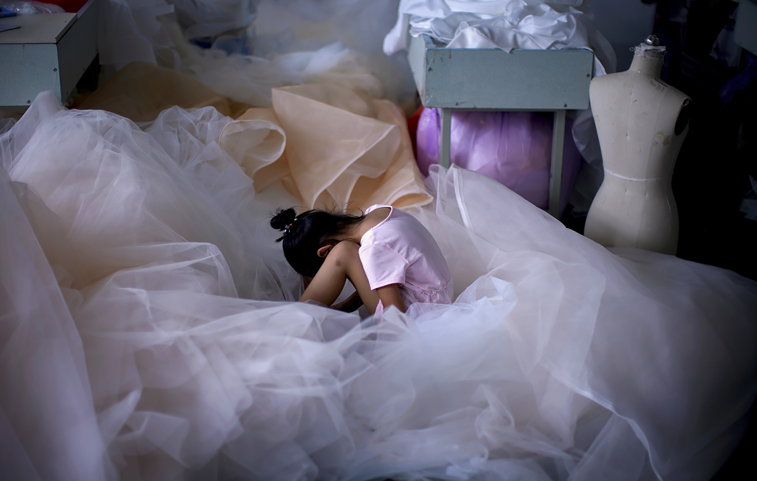 Фабрика свадебных платьев в китайском Сучжоу