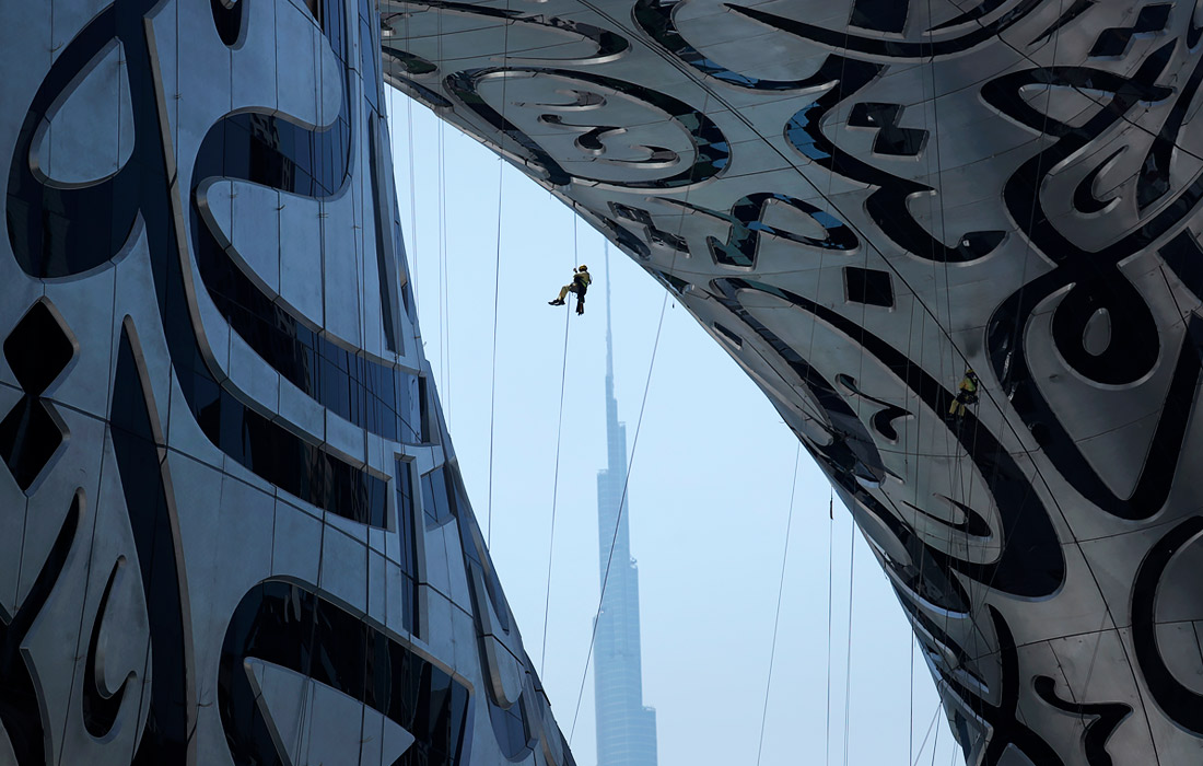 В Дубае продолжается строительство Музея будущего