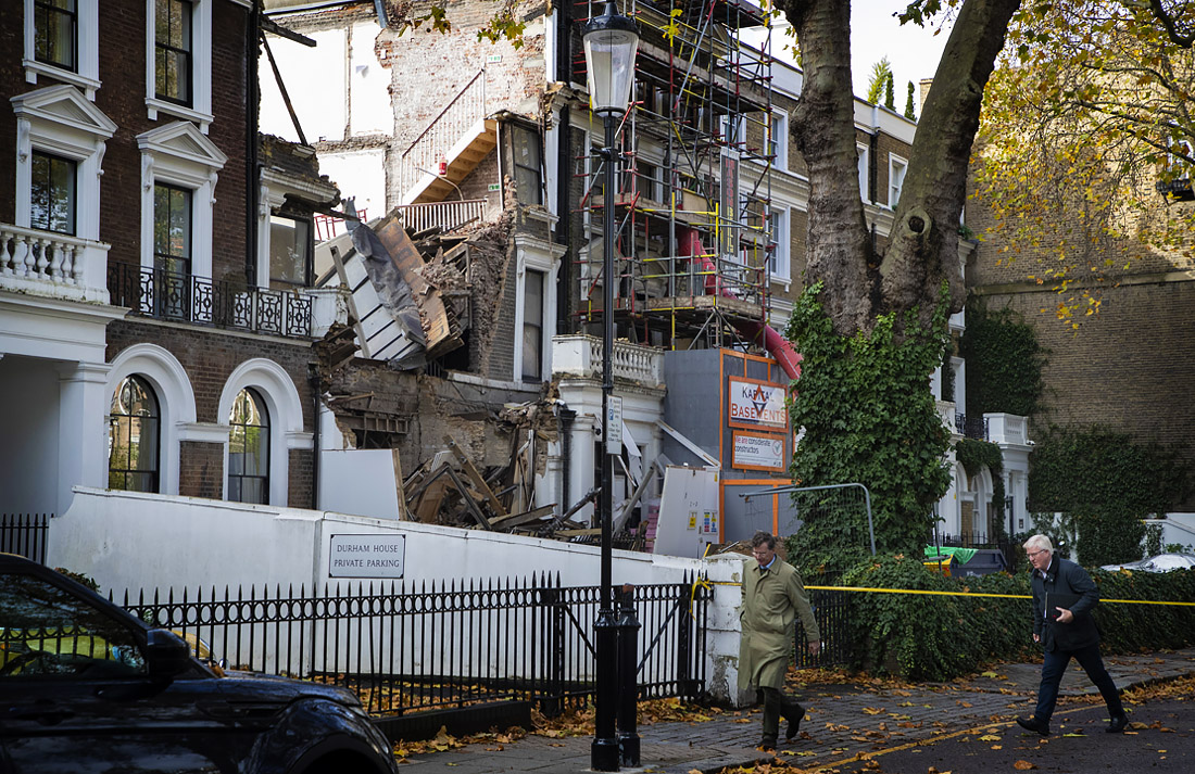 В лондонском Челси обрушился дом. Пострадавших нет.