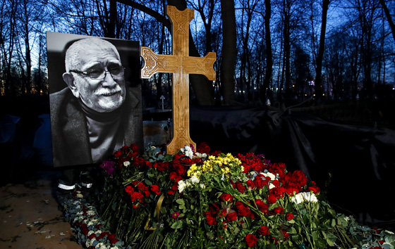 Прощание с  Арменом Джигарханяном