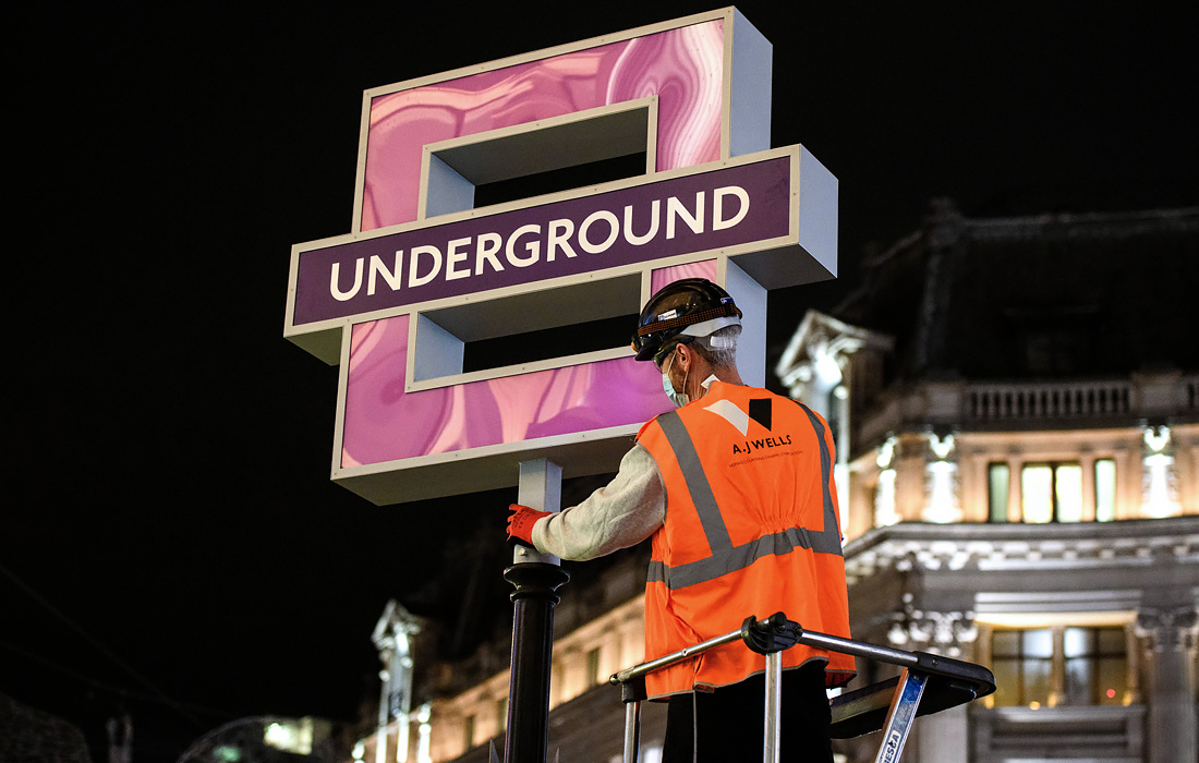 В честь запуска PlayStation 5 дизайн лондонской станции метро Oxford Circus изменили на 48 часов