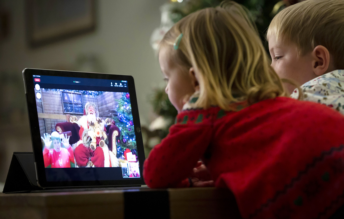 Компания Virgin Media пообещала провести бесплатные видеозвонки с Санта-Клаусом и оленем Рудольфом для детей в период пандемии COVID-19
