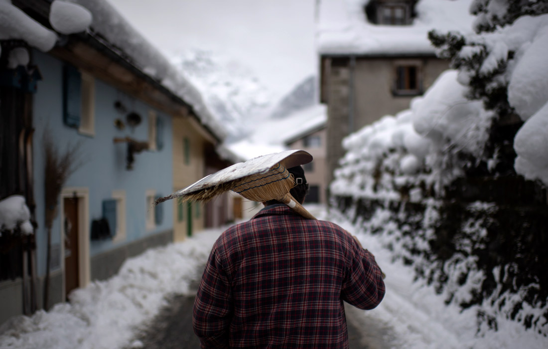 Сильные снегопады прошли в Швейцарии
