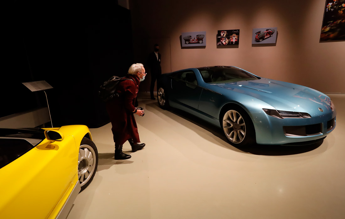 В Музее современного искусства Эрарта в Санкт-Петербурге открылась выставка концепт-каров, созданных автомобильным дизайнером Нуччио Бертоне