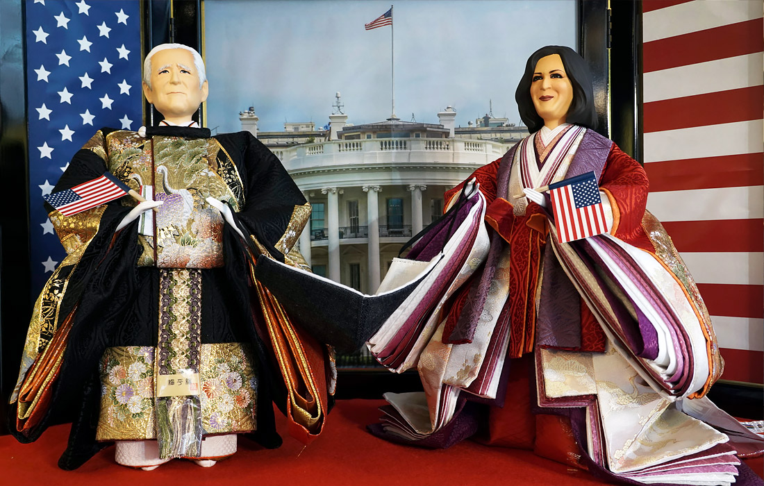Японская компания Kyugetsu представила традиционные куклы Хина с изображением президента США Джозефа Байдена и вице-президента Камалы Харрис