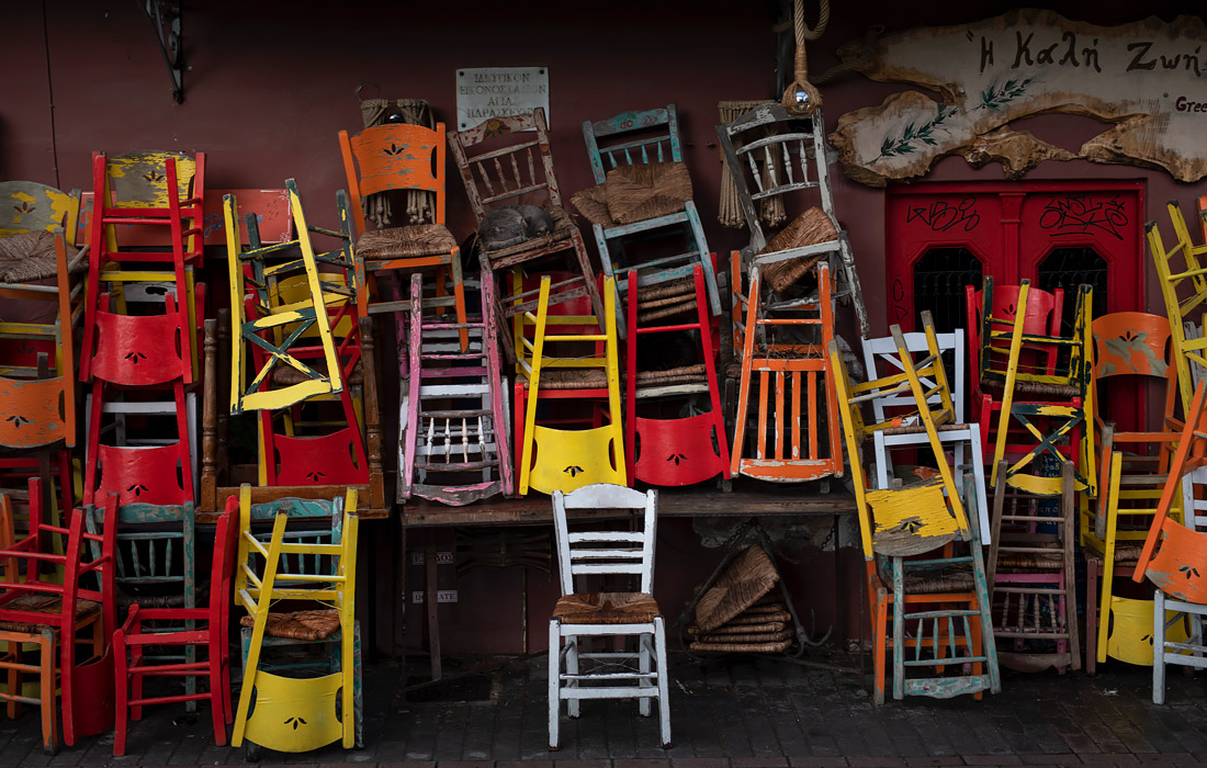 1 февраля. В столице Греции приняли решение об усилении ограничительных мер на фоне роста числа заболевших. На фото: закрытый ресторан в районе Монастираки, Афины.