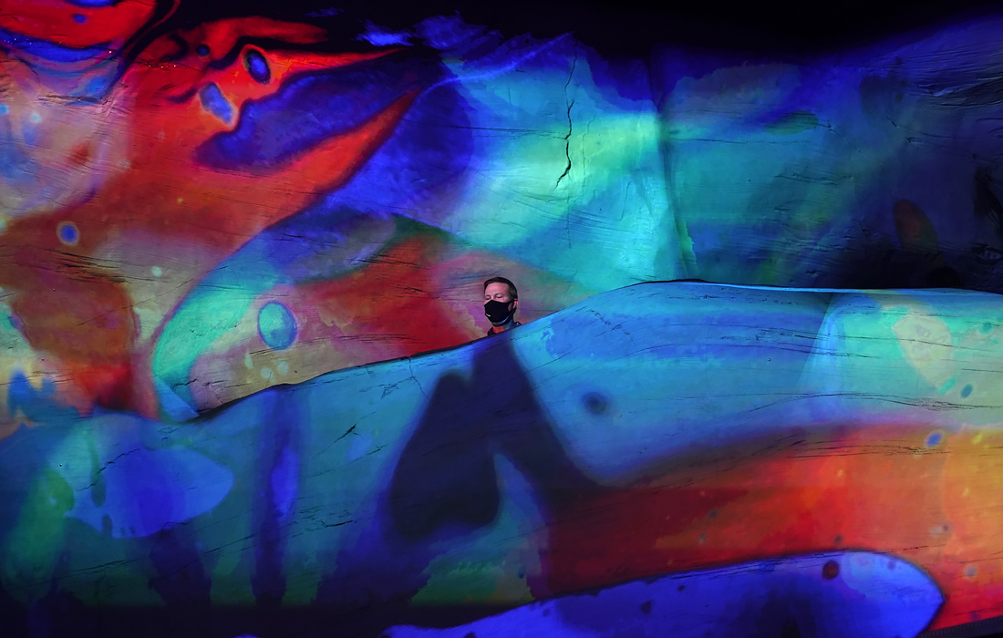 Иммерсивная арт-инсталляция, созданная компанией Meow Wolf в Лас-Вегасе