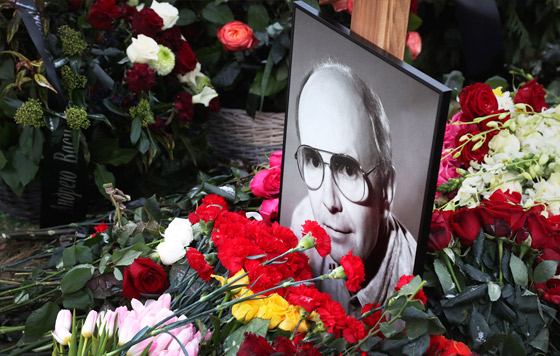 Прощание с актером Андреем Мягковым