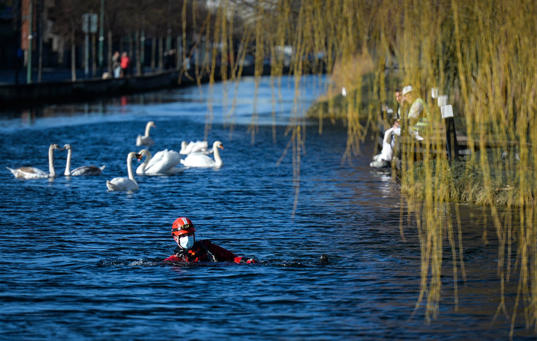 Дублинские спасатели провели тренировку на Гранд-канале