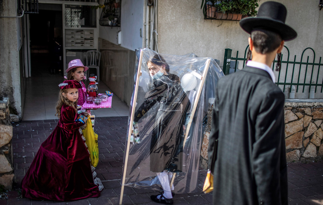 В Израиле отмечают иудейский праздник Пурим