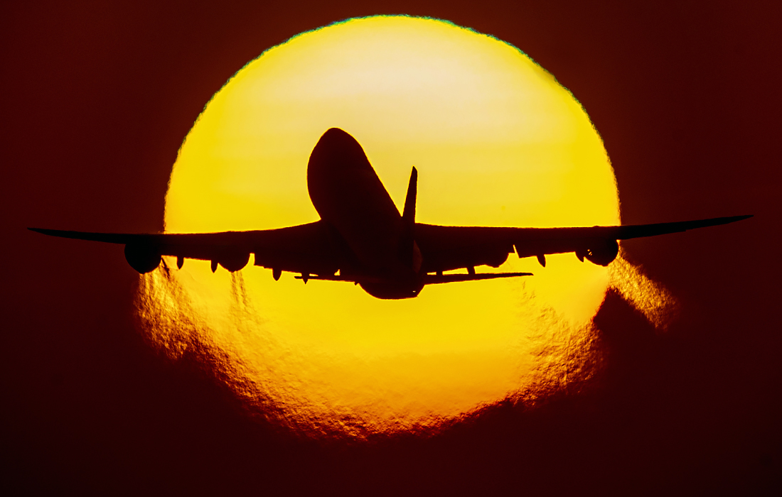 Аэропорт Франкфурта на рассвете