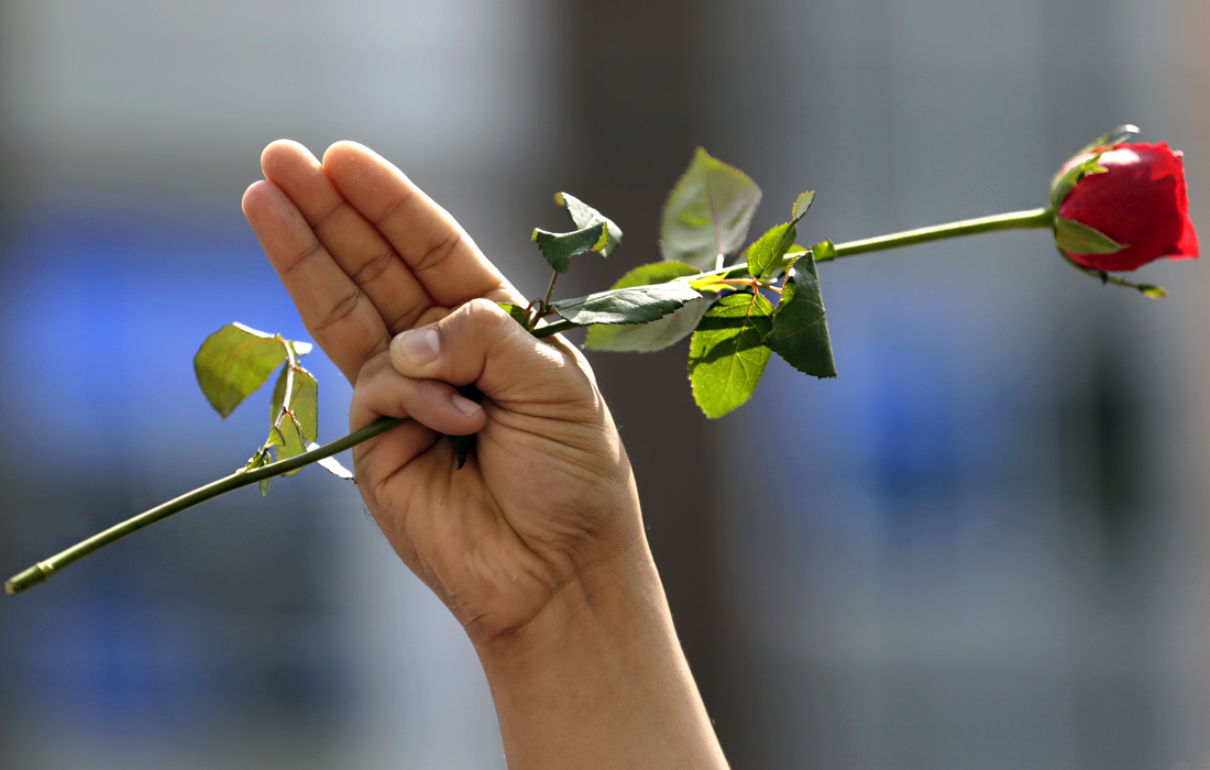 Протест против военного переворота продолжается в Янгоне, Мьянма