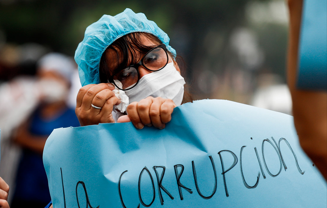 5 марта. В Парагвае медики провели акцию протеста из-за нехватки ресурсов для борьбы с COVID-19.