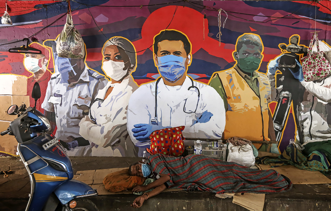 25 марта. Департамент здравоохранения Индии прогнозирует, что количество активных случаев заболевания в Махараштре может превысить 3 миллиона к 4 апреля, что приведет к нехватке лечебных учреждений в нескольких районах, особенно в Нагпуре и Тхане.