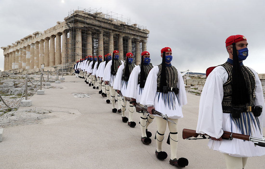 Двухсотлетие независимости от Османской империи празднуют в Греции