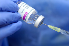 EMA рекомендовало включить тромбоз в число редких "побочек" вакцины AstraZeneca
