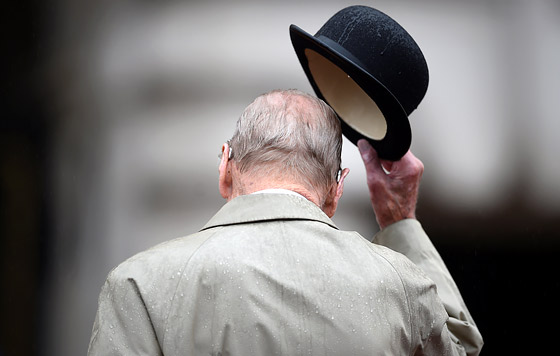 Умер муж Елизаветы II принц Филипп