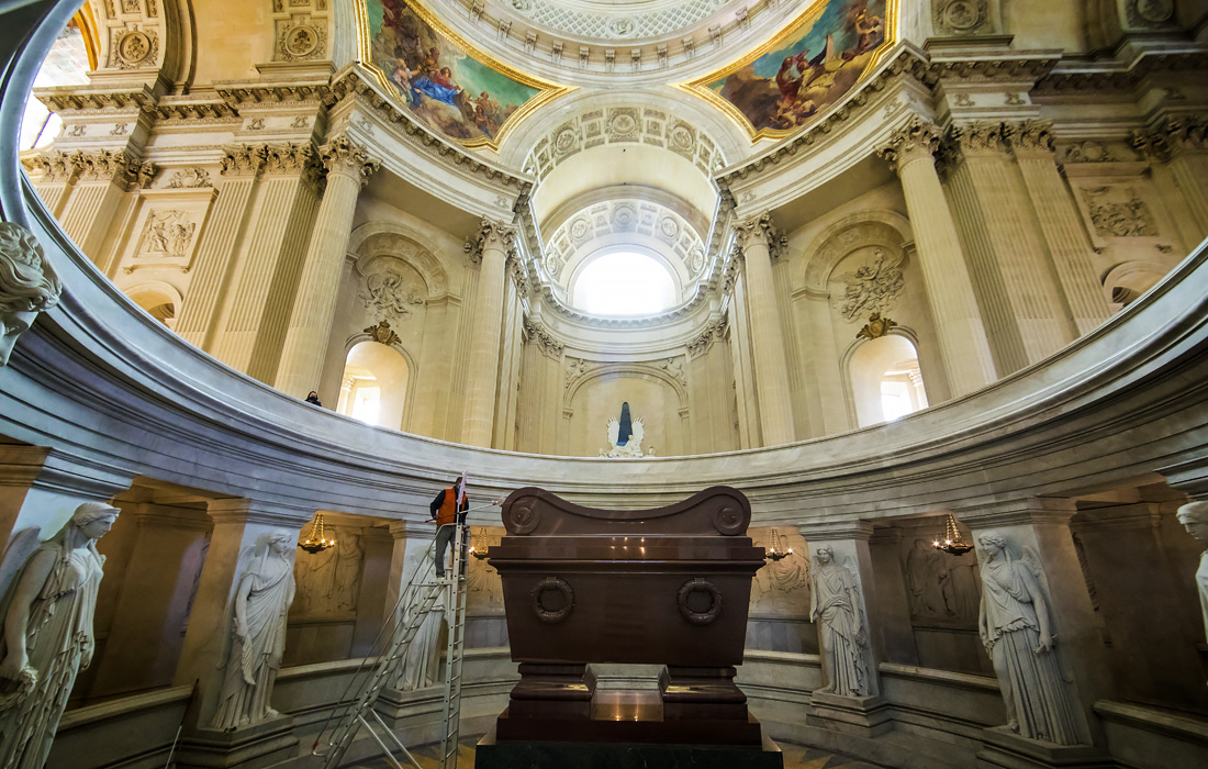 Реставрация гробницы Наполеона к 200-летию со дня смерти императора, Париж