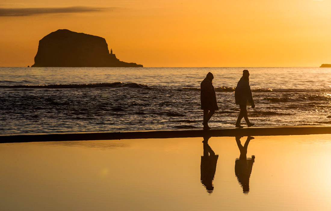 Рассвет на пляже в Норт-Бервике, Шотландия