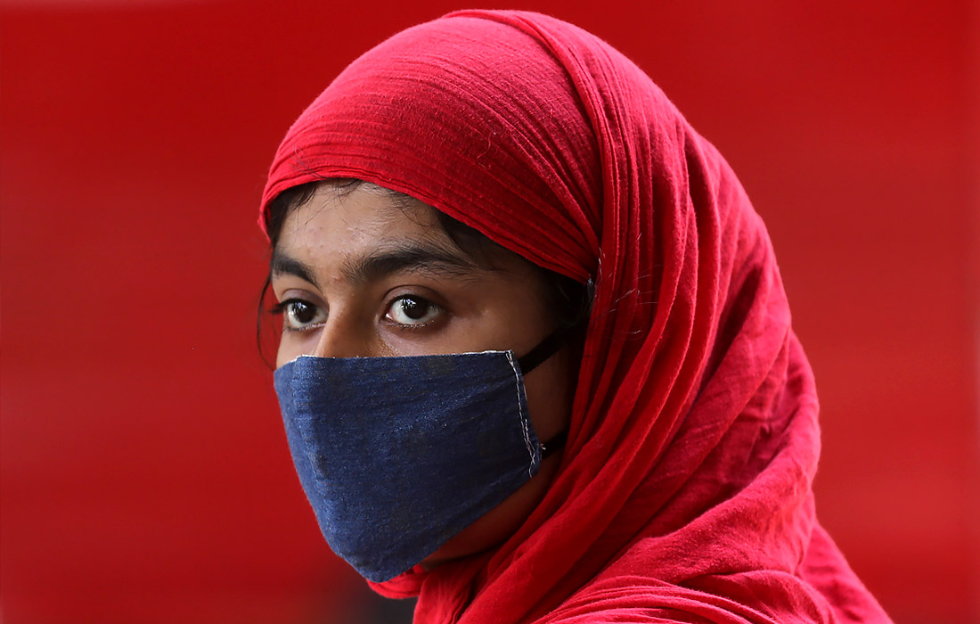 19 апреля. Власти индийской столицы Нью-Дели ввели в городе полный локдаун до 26 апреля. В городе началась четвертая волна пандемии. Последнее время в Дели выявляют около 25 тыс. новых случаев заражения каждый день.