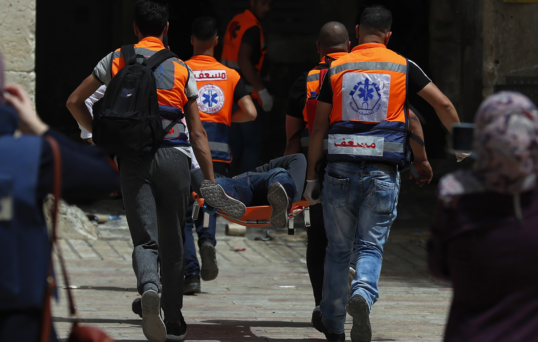 Впоследствии израильская полиция отменила ограничения, однако затем волнения палестинцев начались вновь на фоне решения суда Израиля о выселении нескольких палестинских семей из их домов в Шейх Джаррахе.