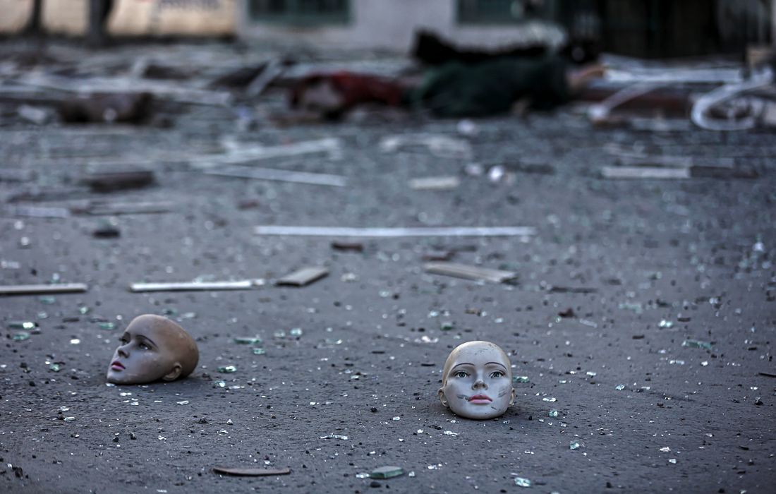 Последствия авиаударов по городу Газа