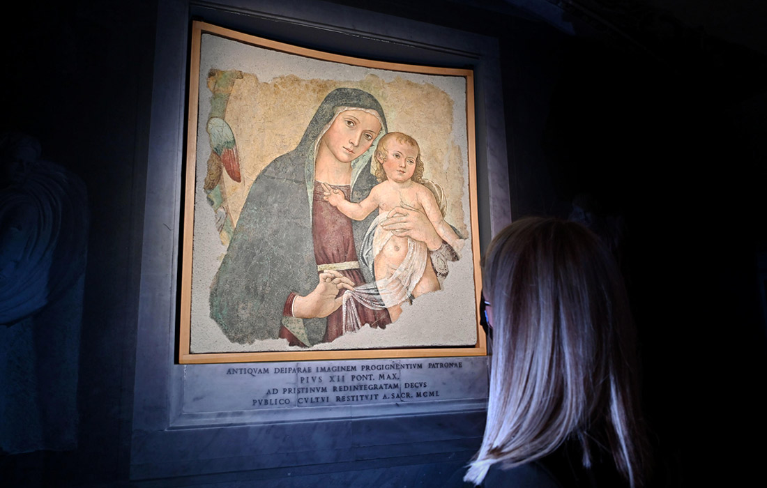 Картина Антониацци Романо "La Madonna delle Partorienti" выставлена после реставрации в дворцовом комплексе Палаццо Мадама в Турине