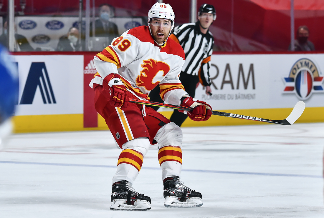 Никита Нестеров. Защитник "Калгари". В нынешнем сезоне сыграл в 37 матчах и набрал 4 (0+4 по системе "гол+пас") очка. Всего в НХЛ за разные клубы провел 169 матчей и набрал 37 (9+28) очков.