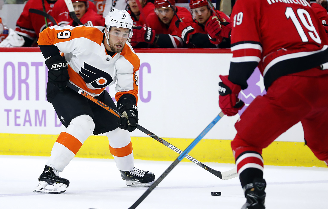 Иван Проворов. Защитник "Филадельфии". В нынешнем сезоне провел 56 матчей и набрал 26 (7+19 по системе "гол+пас") очков. В НХЛ играет только за эту команду, всего за карьеру в ней сыграл в 371 матче и набрал 159 (50+109) очков.