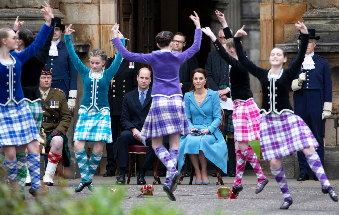 Герцог и герцогиня Кембриджские во время мини-турне по Шотландии