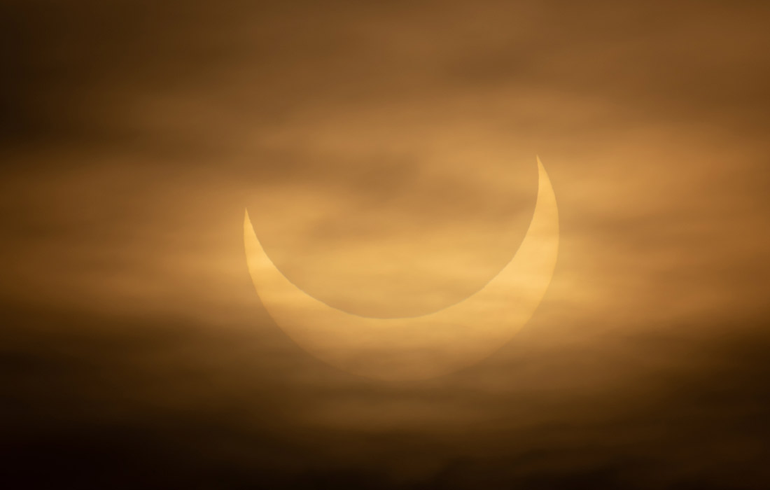 Частичное солнечное затмение в Уинтропе, США