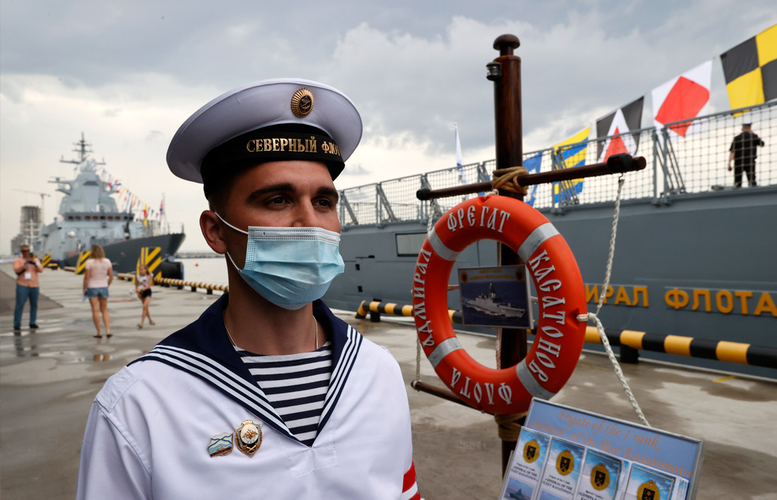 В Санкт-Петербурге проходит Международный военно-морской салон