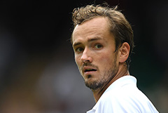 Российский теннисист Медведев вышел в третий круг турнира в Уимблдоне