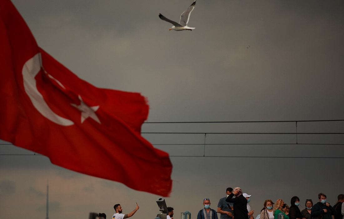 1 июня. Турция начала постепенно ослаблять введенные ограничения 17 мая, до этого действовал жесткий локдаун, который не касался иностранных туристов.